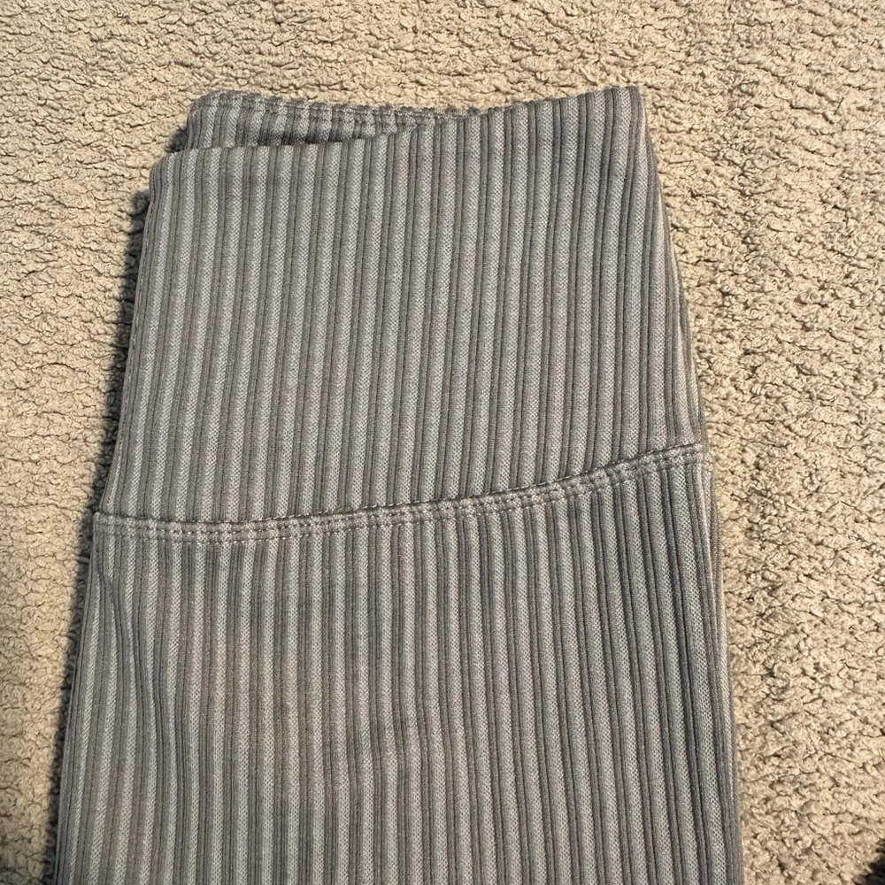 Blue Ribbed Leggings - Picture 3 of 7